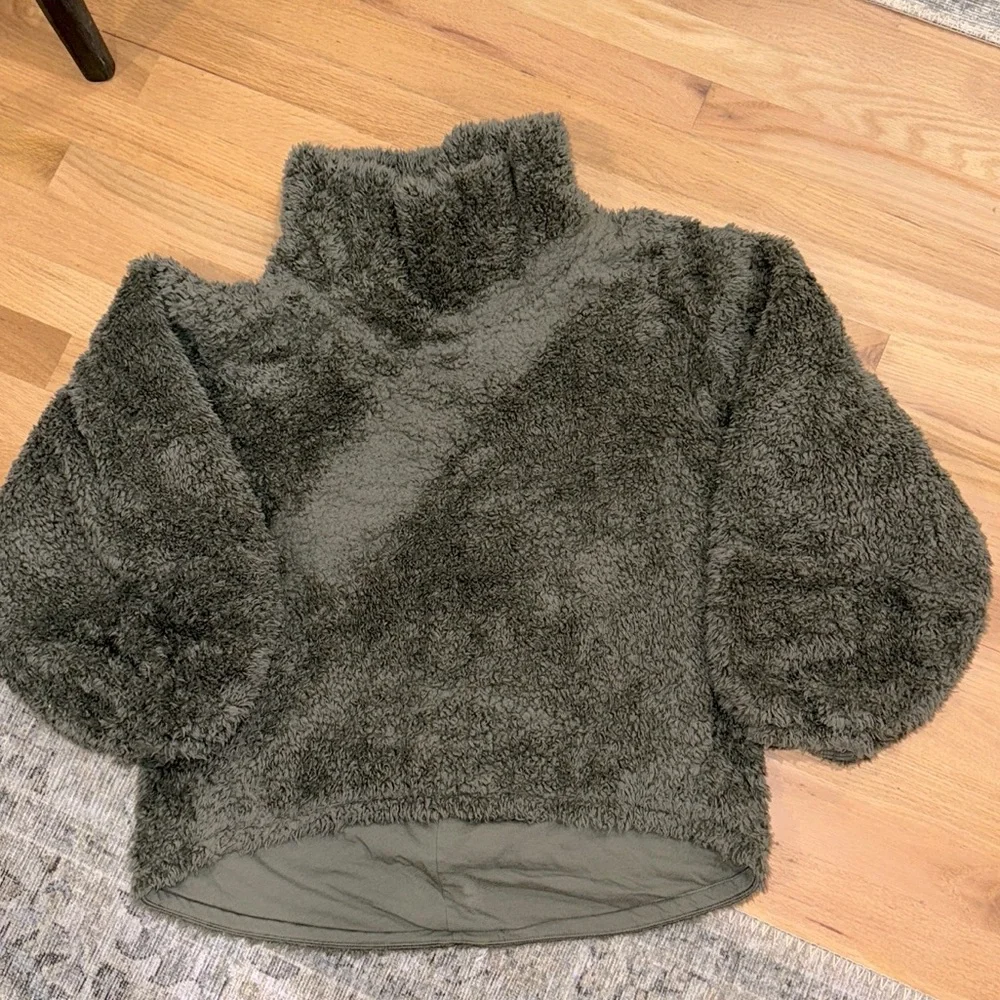 Lululemon Restore Warm Sherpa Pullover, Dark Green Size M/L